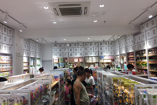 十元精品店受欢迎的秘诀是什么？